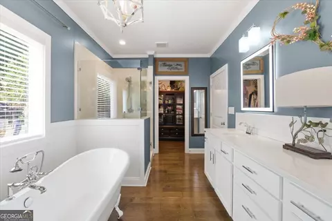 Bath - 731 Markhams Dr, Madison, GA 30650 photo 4 of 9