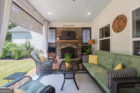 Exterior - 731 Markhams Dr, Madison, GA 30650 photo 5 of 14