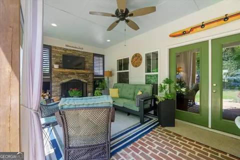 Exterior - 731 Markhams Dr, Madison, GA 30650 photo 7 of 14