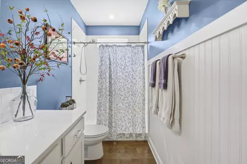 Bath - 731 Markhams Dr, Madison, GA 30650 photo 8 of 9