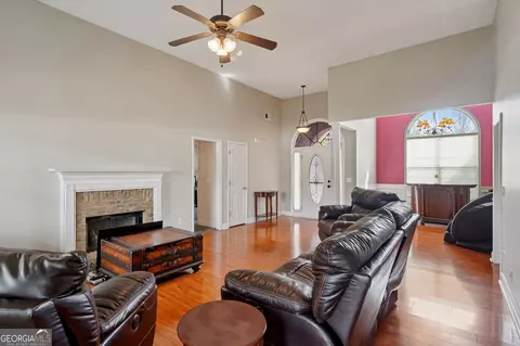Living - 128 Moss Pointe Dr, Mcdonough, GA 30253 photo 1 of 4