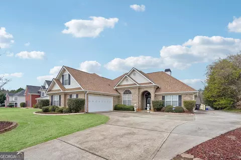 Exterior - 128 Moss Pointe Dr, Mcdonough, GA 30253 photo 2 of 8