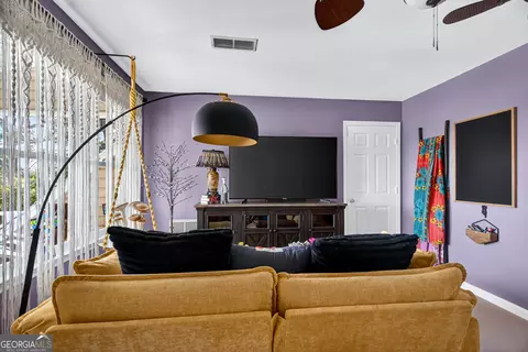 Living - 123 S Smith Rd, Lagrange, GA 30241 photo 2 of 4
