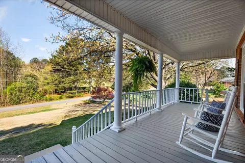 Exterior - 123 S Smith Rd, Lagrange, GA 30241 photo 4 of 26