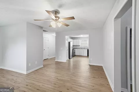 Living - 741 Roscoe Davis Rd, Monroe, GA 30656 photo 2 of 3