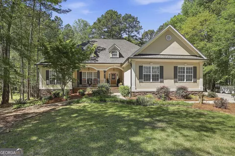 80 Burnt Hickory Dr, Sharpsburg, GA 30277
