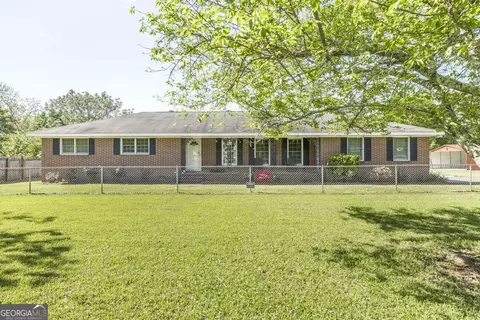 504 Dunbar Rd, Warner Robins, GA 31093
