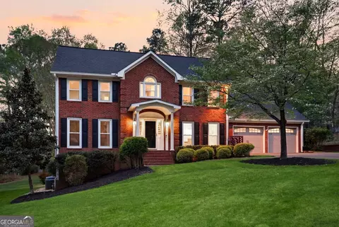 104 Crabapple Springs Dr, Woodstock, GA 30188