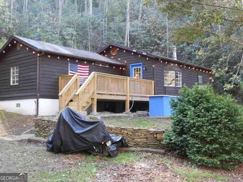 136 Bowie Ln, Dillard, GA 30537