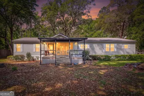 149 Dorothy Cir, Waynesville, GA 31566