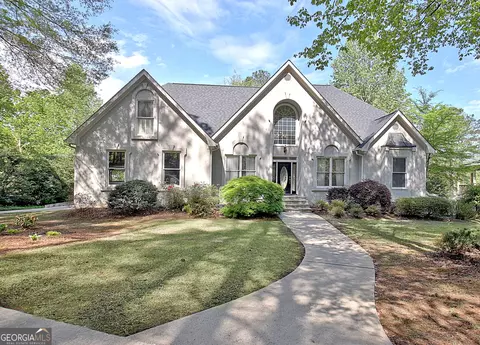 110 Sunset Ct, Senoia, GA 30276