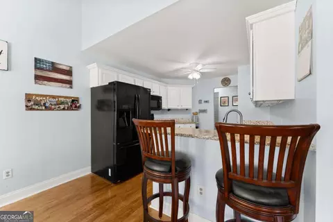 Kitchen - 2490 Harbin Springs Cv, Dacula, GA 30019 photo 3 of 4