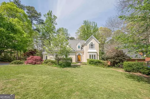 13070 Magnolia Crescent Dr, Roswell, GA 30075