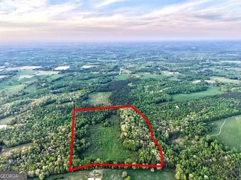 6 Colt Ln, Commerce, GA 30530