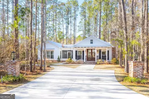 73 Bird Dog Ln, Midway, GA 31320