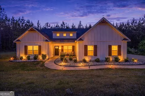 63 Herds Ct, Cataula, GA 31804