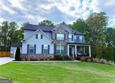 8455 Post Oak Ln, Gainesville, GA 30506