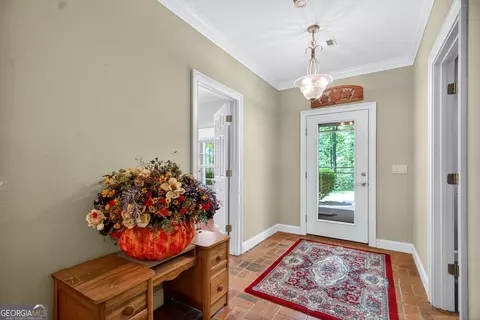 Entry Way - 5 N Brooks Rd, Lagrange, GA 30240 photo 5 of 7