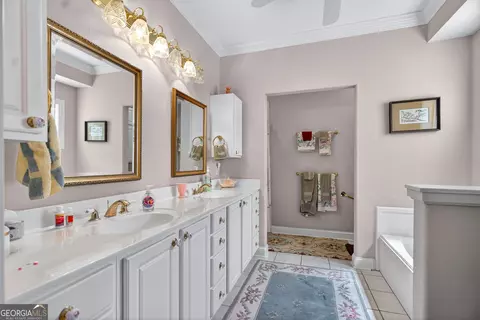 Bath - 5 N Brooks Rd, Lagrange, GA 30240 photo 8 of 15