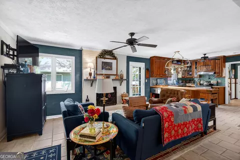 Living - 5 N Brooks Rd, Lagrange, GA 30240 photo 1 of 4