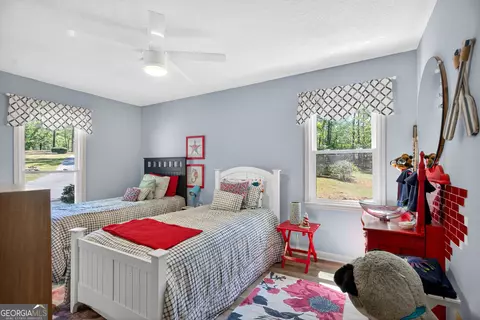 Bedroom - 5 N Brooks Rd, Lagrange, GA 30240 photo 3 of 10