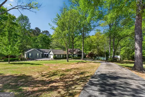 5 N Brooks Rd, Lagrange, GA 30240