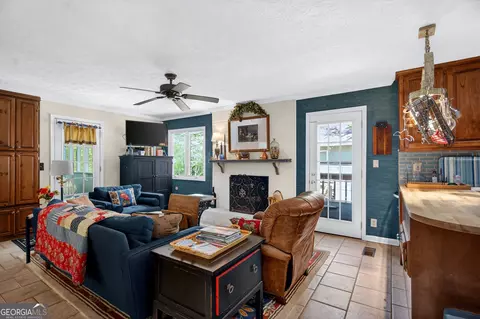 Living - 5 N Brooks Rd, Lagrange, GA 30240 photo 3 of 4