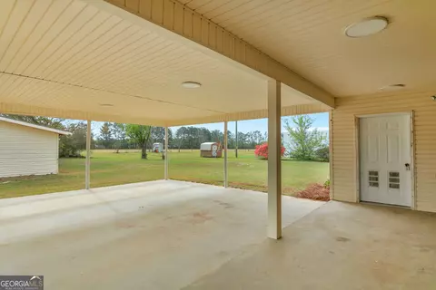 Exterior - 52 Northgate Ln, Collins, GA 30421 photo 2 of 3
