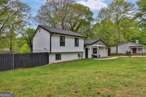 447 Warren Rd, Lawrenceville, GA 30044