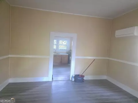 Living - 108 G Ave, Thomaston, GA 30286 photo 3 of 4
