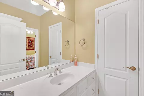 Bath - 20 Balfour Dr, Covington, GA 30014 photo 3 of 6