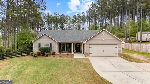 75 Concord Ct, Senoia, GA 30276