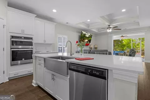Kitchen - 273 Mcqueen Dr, Pooler, GA 31322 photo 3 of 5