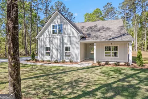 1685 Sewell Rd, Grantville, GA 30220