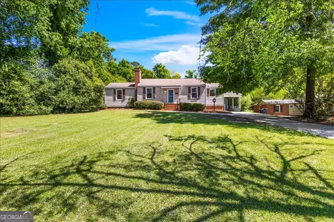2475 Kingsley Dr, Macon, GA 31204