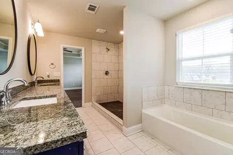 Bath - 5897 Meadowview Rd, Rex, GA 30273 photo 2 of 2