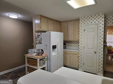 Kitchen - 107 Ember Way, Lagrange, GA 30240 photo 5 of 5