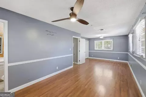 Living - 162 Shady Ln, Toccoa, GA 30577 photo 2 of 3