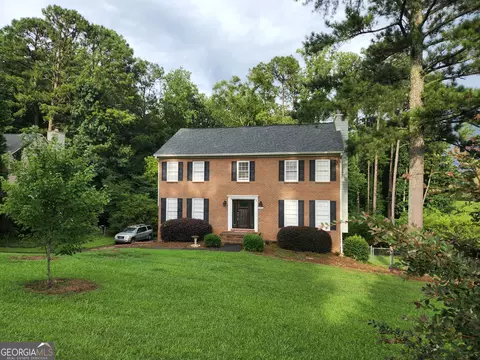 4656 Chimney Rock Dr SW, Lilburn, GA 30047