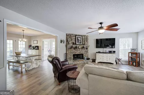 613 Hall Station Rd, Kingston, GA 30145
