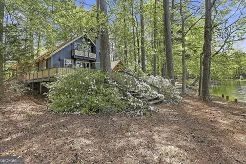 80 St Moritz Dr, Pine Mountain, GA 31822