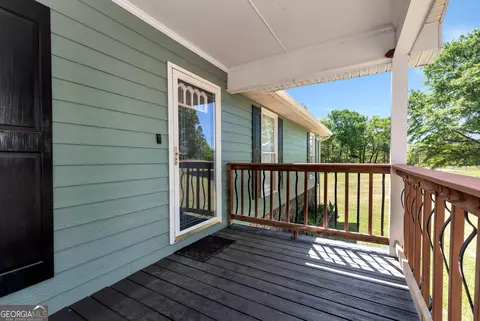 Exterior - 73 Kellogg Dr, Colbert, GA 30628 photo 3 of 18