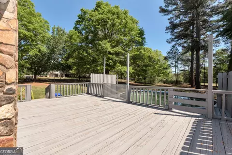 Exterior - 73 Kellogg Dr, Colbert, GA 30628 photo 16 of 18