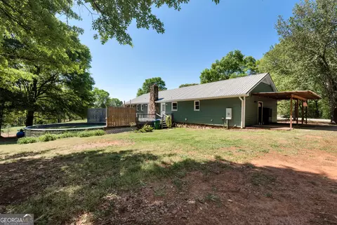 Exterior - 73 Kellogg Dr, Colbert, GA 30628 photo 15 of 18