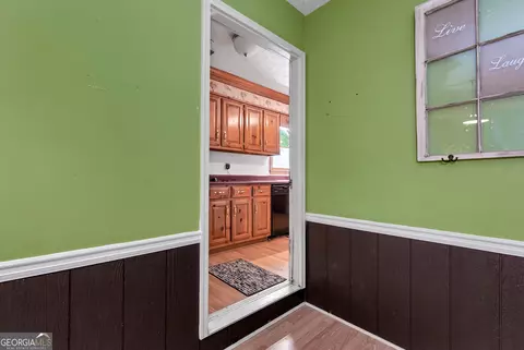 Entry Way - 73 Kellogg Dr, Colbert, GA 30628 photo 3 of 5