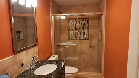 Bath - 12123 Edgewater Dr, Hampton, GA 30228 photo 5 of 5