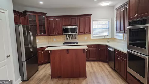 Kitchen - 12123 Edgewater Dr, Hampton, GA 30228 photo 1 of 1