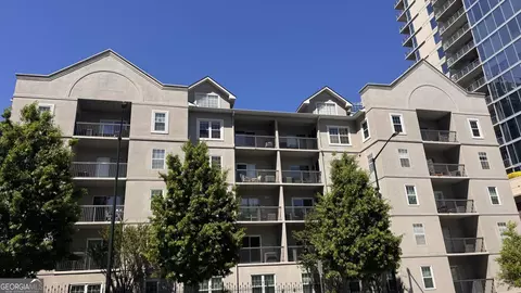 1075 Peachtree Walk NE #221, Atlanta, GA 30309