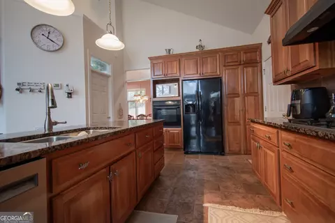 Kitchen - Undisclosed, Murphy, NC 28906 photo 4 of 9
