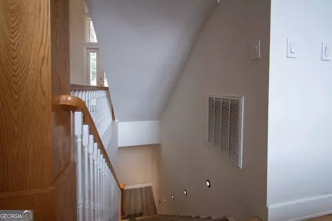 Entry Way - Undisclosed, Murphy, NC 28906 photo 8 of 9